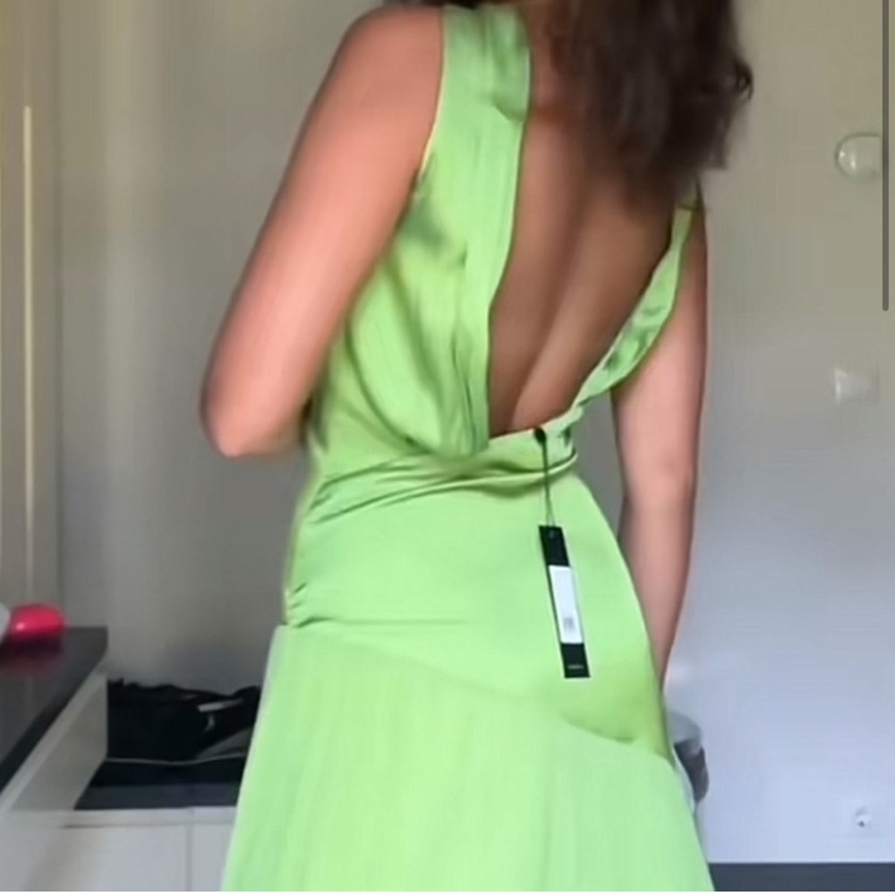Stunning green dress satin dress halter pleated